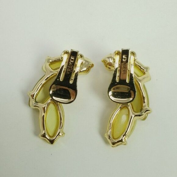 Vintage Kramer Yellow Leaf Shape Clip On Earrings, Moonglow Lucite, Signed - Picture 3 of 6